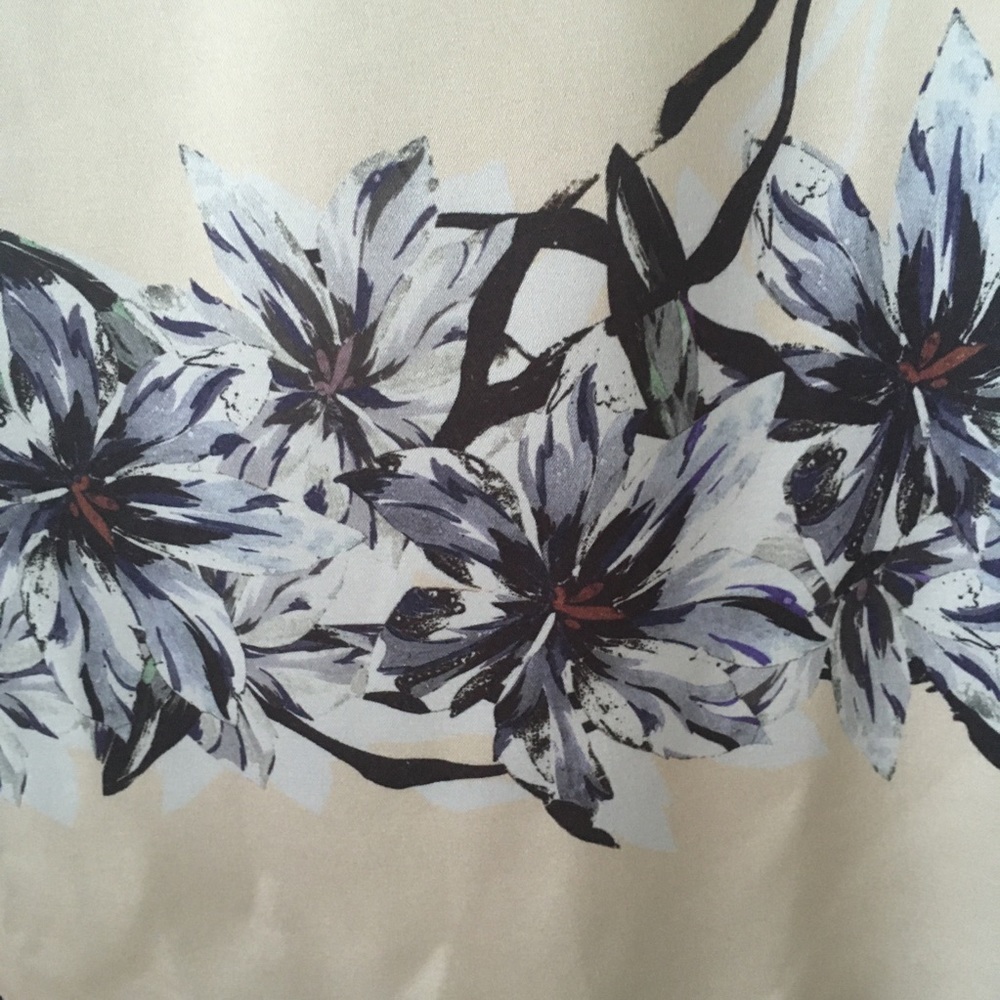 Topshop V-Neck Floral Dress Size 8 - Picture 4 of 7